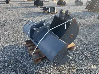 Strickland of (2) Strickland Excavator Bucket - Fits Doosan D