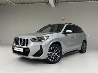 BMW X1 xDrive25e | M-Sport | Panorama | Trekhaak | Voorbereiding Driving Assistant Plus |