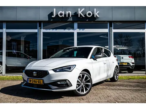 SEAT Leon 1.0 TSi 110 pk DSG-7 FR Business Intense | Camera | Stoel-/ Stuurverwarming | Keyless