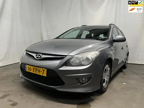 Hyundai I30 CW 1.4i i-Drive Cool - Schade