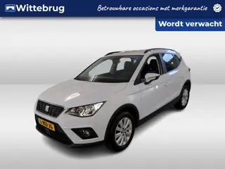 SEAT Arona 1.0 TSI 95pk Style Business Intense / Navigatie / Park Assist / LM 16 inch / Camera A / A