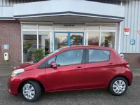Toyota Yaris 1.3 VVT-i Aspiration Navigatie Leer All Season