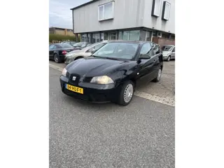 SEAT Ibiza 1.2-12V Reference Nieuwe Apk 20-05-2027 Keurig nette en goed rijdende Ibiza.