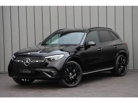 Mercedes-Benz GLC 300e AMG 4-Matic | 313PK | Massage | Keyless-go | Sfeerverlichting | Pano | Distro