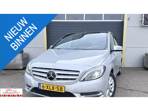 Mercedes-Benz B-klasse 200 Prestige,Panoramadak,Leder,Memorystoelen