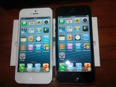 IPhone 5 32gb clone zwart en wit
