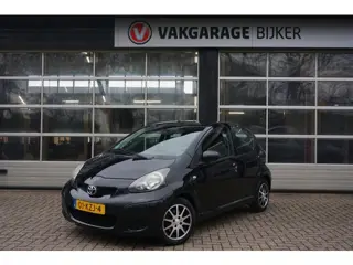 Toyota Aygo 1.0-12V Comfort nieuwe Apk! (bj 2010)