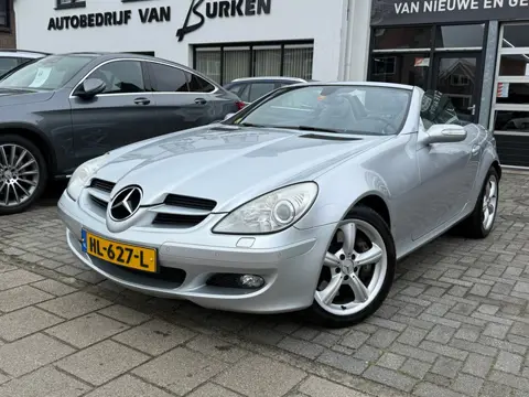 Mercedes-Benz SLK-klasse 350, Stoelverwarming,Nekverwarming,Navigatie,Parkeersensoren,Cruise control