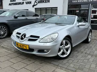 Mercedes-Benz SLK-klasse 350, Stoelverwarming,Nekverwarming,Navigatie,Parkeersensoren,Cruise control