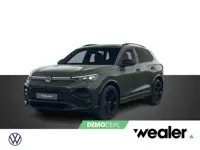 Volkswagen Tiguan R-Line Edition 1.5 eHybrid 150 kW / 204 PK DSG | Black Style | Panoramadak | Trekh