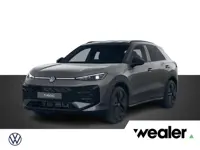 Volkswagen T-Roc R-Line First Edition 1.5 eTSI 110 kW / 150 PK DSG | Black Style | Multimedia pakket
