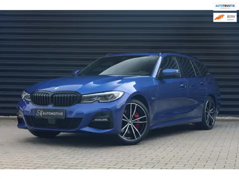 BMW 3-serie 330e High Executive M Sport / PANO / LEDER / TREKHAAK / 360 CAMERA