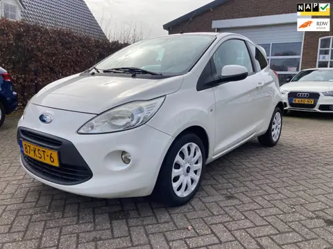 Ford Ka 1.2 Titanium LEER, AIRCO, STOELVERWARMING, BJ 2010 inruil is mogelijk