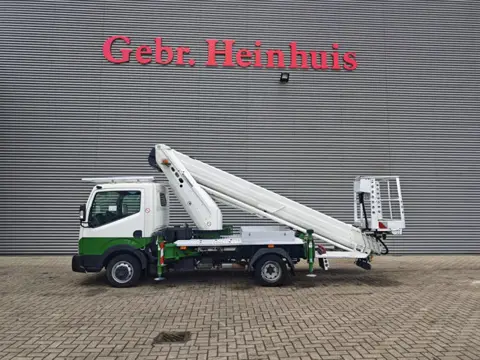 Ruthmann Cabstar TB 270.2 Nissan Cabstar 35.12 NT400