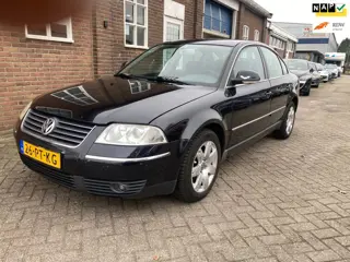 Volkswagen Passat 2.0-20V Turijn BJ 2004 CLIMA.CRUISE,PDC, APK TOT 11-2026 auto met werk