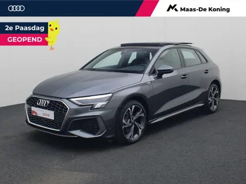 Audi A3 Sportback 40 TFSIe 150kW/204PK S Line · Panoramadak · Apple/Android Car Play · Drive select 