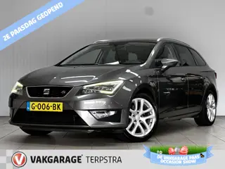 SEAT Leon ST 1.8 TSI FR/ Trekhaak/ 180pk!/ LED Koplampen/ Half-Leder/ 17'' LMV/ Audio-Premium/ Extra
