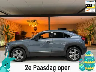 Mazda MX-30 E-SkyActiv 145 First Edition 36 kWh Garantie NAP Memory Camera StoelVW Dodehoek PDC ACC 