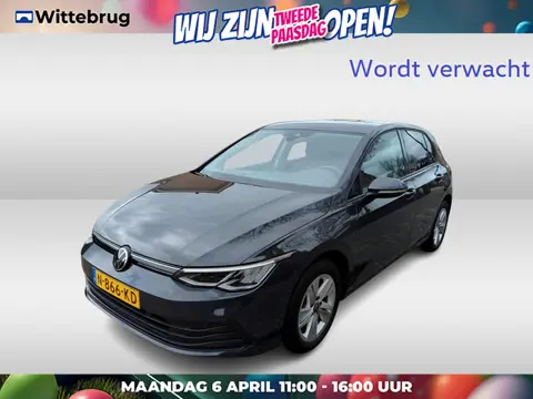 Volkswagen Golf 1.0 TSI Life Multimedia Trekhaak / Digital cockpit / PDC / App-connect / Apple carpl