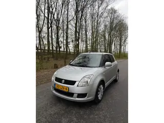 Suzuki Swift 1.3 Cool, 4-deurs, Airco, APK!