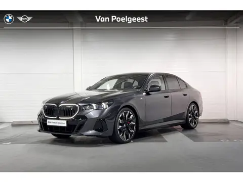 BMW i5 Sedan eDrive40 | M-Sport Pro | Travel Pack | Innovation Pack | Comfort Pack | Driving Assista