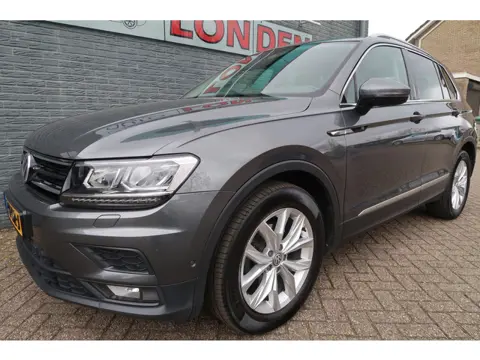 Volkswagen Tiguan 1.4 TSI ACT Highline Nette en goed onderhouden auto