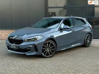 BMW 1-serie 118i M-Sport Edition M-stoelen/NAP/19inch