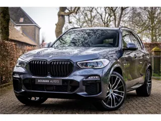 BMW X5 xDrive45e M Sport Sky Lounge Laser Soft Close 22" Vierwielbesturing Harman Kardon