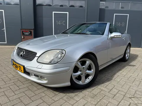 Mercedes-Benz SLK-klasse 320 V6 AUTOMAAT/NIEUWSTAAT/XENON/AIRCO/COMPLEET DEALER ONDERHOUDEN/NIEUWE A