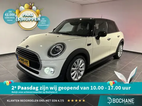 Mini Mini 1.5 Cooper Pepper | Stoelverwarming | Navigatie | Parkeersensoren V+A | Climate Control |