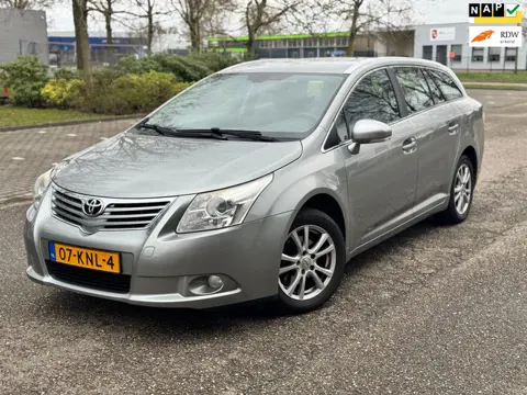 Toyota Avensis Wagon 1.8 VVTi Dynamic Business Special