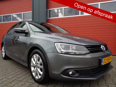 Volkswagen Jetta 1.2 TSI Comfortline 105PK Clima Cruise Navi LMV Trekhaak NL-Auto