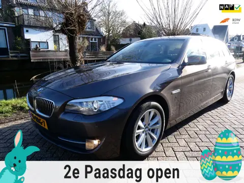 BMW 5-serie Touring 523i High Exe Aut. 6-Cilinder Leder Navi Xenon