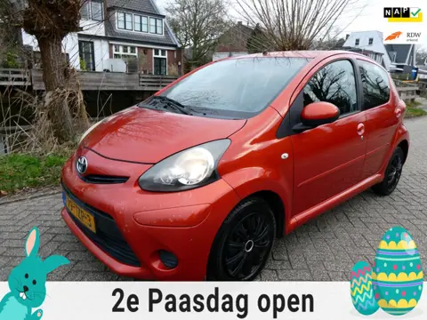 Toyota Aygo 1.0 VVT-i Comfort 5-deurs Airco Navi 2e eigenaar Zuinig A-Label