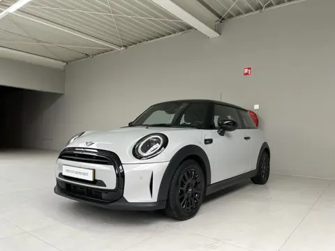 MINI 3-deurs 1.5 Cooper Camden Plus Edition | Panorama | Head-Up | Piano Black Exterieur | Harman Ka