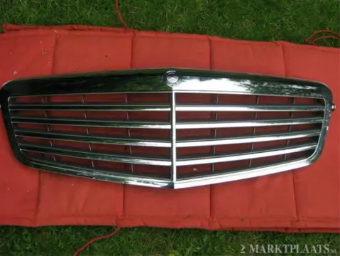 MERCEDES-BENZ E-KLASSE GRILL NR A212880283