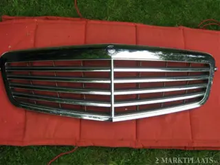 MERCEDES-BENZ E-KLASSE GRILL NR A212880283