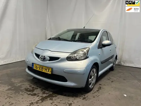 Toyota Aygo 1.0-12V + Schade - Koppeling matig