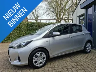 Toyota Yaris 1.5 Full Hybrid Aspiration Camera, Clima, Cruise