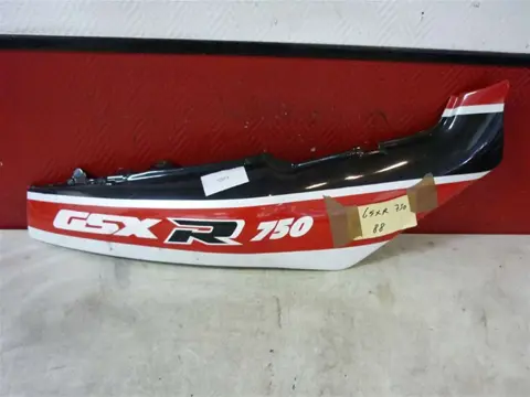 RECHTER ACHTERKANT Suzuki GSX R 750 1985 - 1989