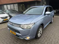 Mitsubishi Outlander 2.0 PHEV Instyle SCHUIFDAK LEDER TREKHAAK CAMERA ORIG NL NAP