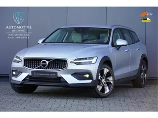 Volvo V60 Cross Country 2.0 T5 250 PK AWD PRO AUTOMAAT / TREKHAAK / LEDER / APPLE CARPLAY / DAB / LE