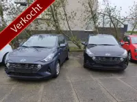 Hyundai i10 1.0 ** 3 STUKS ** Comfort Automaat ** Carplay ** NAVI ** Stoelverwarming ** Cruise ** Ai