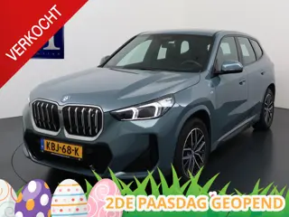 BMW iX1 xDrive30 67 kWh VAN € 41.900,- VOOR € 38.440,- UW LENTEVOORDEEL: € 3.460,-!| M-SPORT| COMPLE