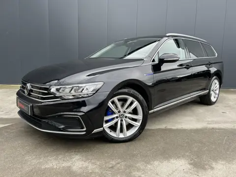 Volkswagen Passat 1.4 TSI PHEV GTE 1e EIGENAAR ADAPT CRUISE NAVI ECC LMV ACHTERBANK VERWAMRD