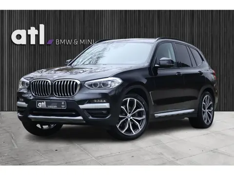 BMW X3 xDrive20i X-Line | 20" | HUD | Trekhaak | Keyless | LED | Hifi | Alarm kl.3 | Sportstoelen | 