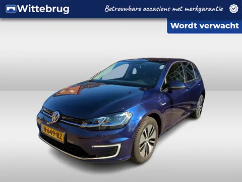 Volkswagen e-Golf E-DITION / 92% SOH/ CAMERA/ PARK. SENSOREN/ ADAPT. CRUISE/ APP CONNECT/ LED/ NAVI/