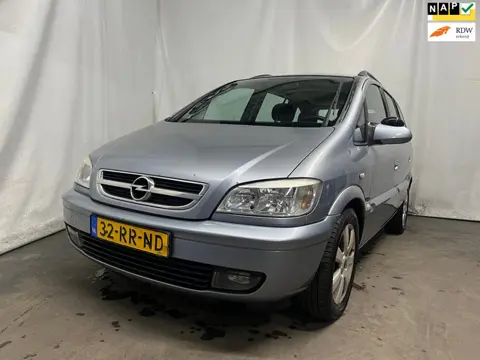 Opel Zafira 1.6-16V Maxx - Schade