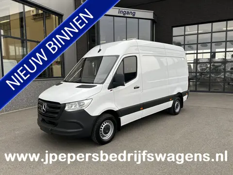 Mercedes-Benz Sprinter 317 CDI L2 H2 MBUX 10.25 / Navigatie / Camera / Parkeersensoren / Cruise cont