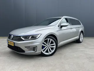 Volkswagen Passat Variant 1.4 TSI GTE Highline 1e EIGENAAR PANO DAK CAMERA ADAPT CRUISE LEER LED NAV